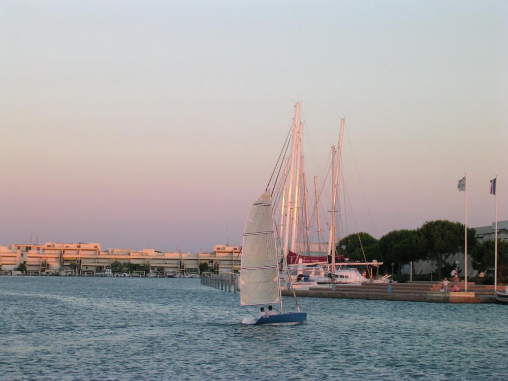 Il est 20H18 : premier bord, à la nuit tombante.